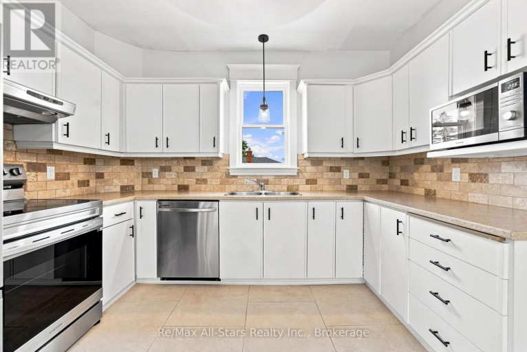 20 MARY STREET E, Kawartha Lakes (Lindsay), Ontario, K9V1V3