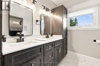 20 MARY STREET E Kawartha Lakes (Lindsay) Ontario photo 25