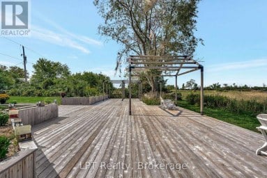 1768 COUNTY RD 17 ROAD Prince Edward County (South Marysburg Ward) Ontario photo 48
