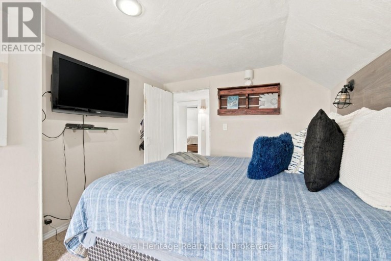 61 LINDSAY STREET N, Kawartha Lakes (Lindsay), Ontario, K9V1T6