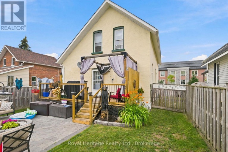 61 LINDSAY STREET N, Kawartha Lakes (Lindsay), Ontario, K9V1T6