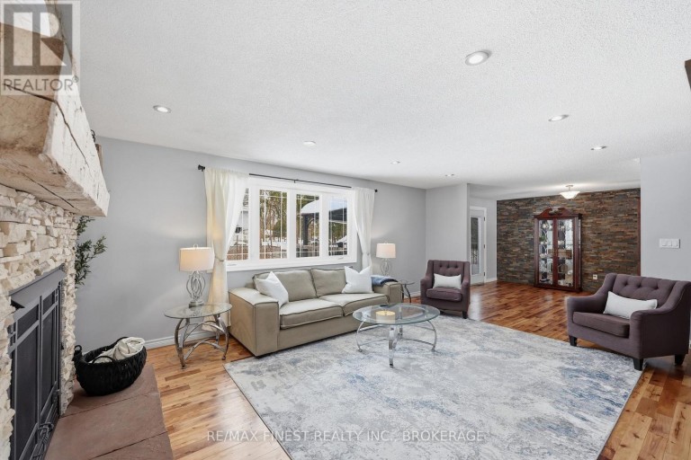 2518 RIDEAU FERRY ROAD, Drummond/North Elmsley, Ontario, K7H3C7