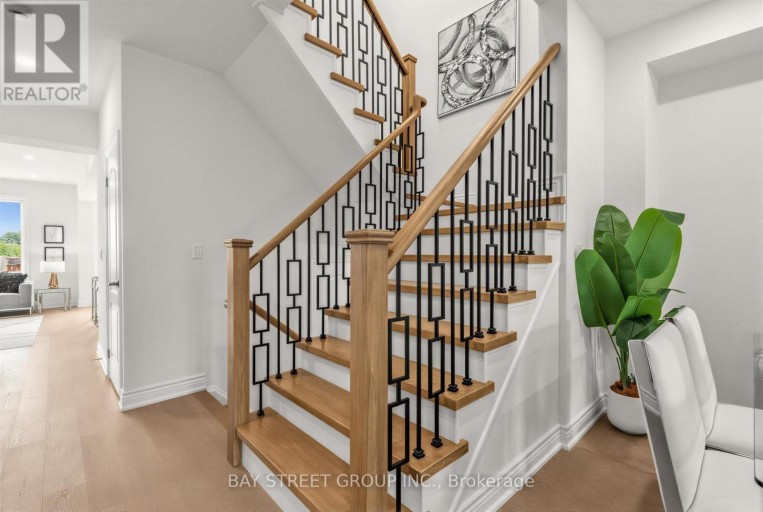 80 LIVING CRESCENT, Markham (Victoria Square), Ontario, L6C0T4