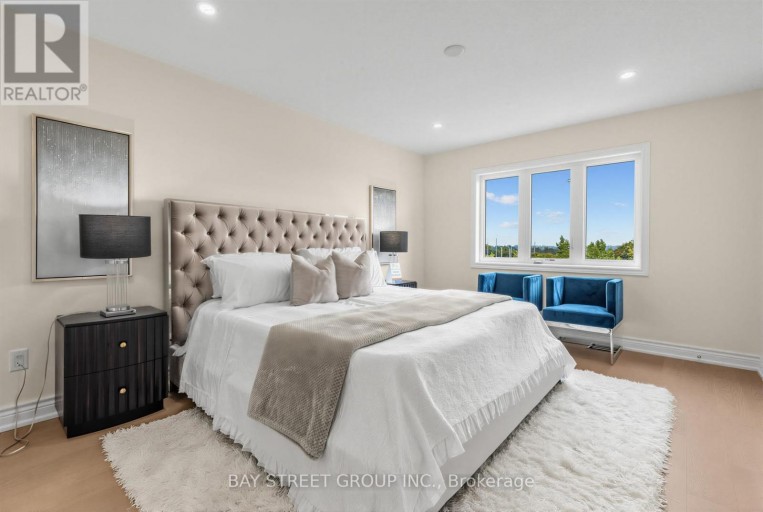 80 LIVING CRESCENT, Markham (Victoria Square), Ontario, L6C0T4