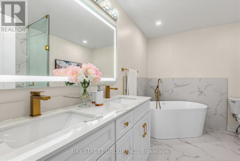 80 LIVING CRESCENT, Markham (Victoria Square), Ontario, L6C0T4