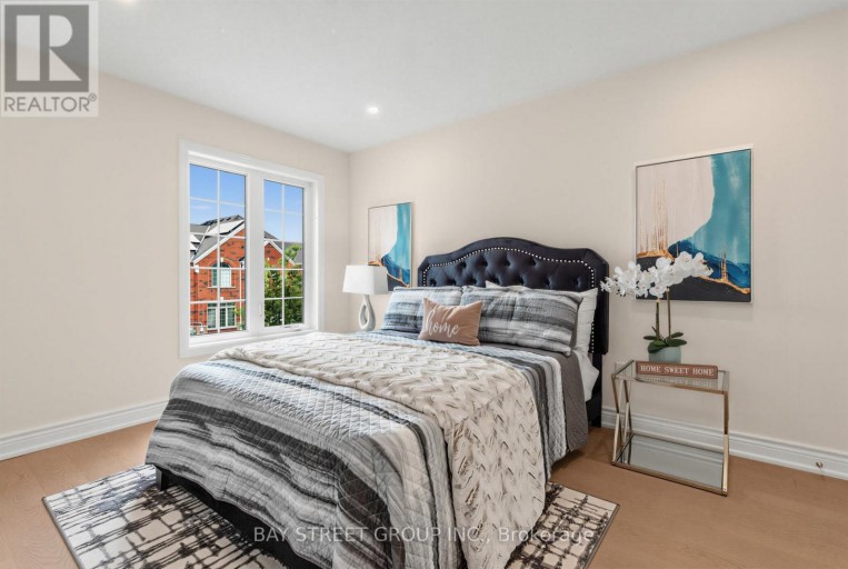 80 LIVING CRESCENT, Markham (Victoria Square), Ontario, L6C0T4