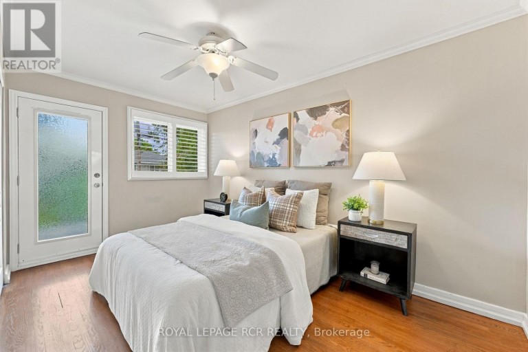 70 TECUMSEH DRIVE, Aurora (Aurora Heights), Ontario, L4G2X4