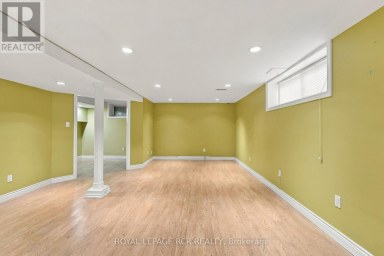 70 TECUMSEH DRIVE Aurora (Aurora Heights) Ontario photo 25