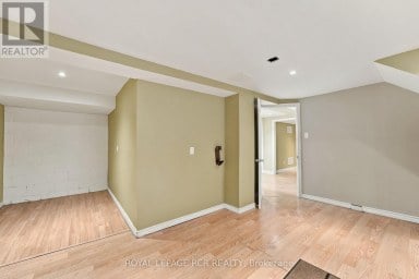 70 TECUMSEH DRIVE Aurora (Aurora Heights) Ontario photo 34