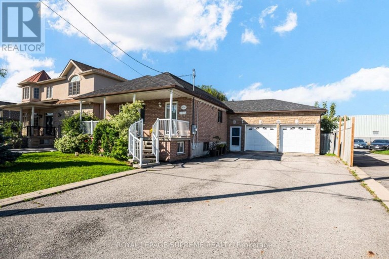 136 WINSTON PARK BOULEVARD, Toronto (Downsview-Roding-CFB), Ontario, M3K1C5