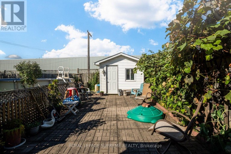 136 WINSTON PARK BOULEVARD, Toronto (Downsview-Roding-CFB), Ontario, M3K1C5