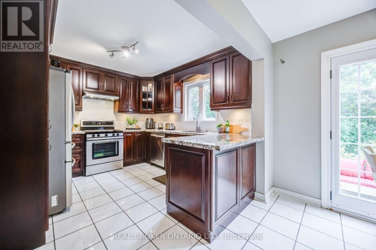 60 RAVENSWOOD DRIVE, Brampton (Fletcher's Creek South), Ontario, L6Y3Z4