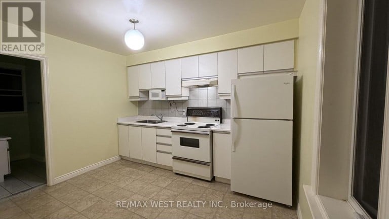 173 LAPPIN AVENUE E, Toronto (Dovercourt-Wallace Emerson-Junction), Ontario, M6H7Y7