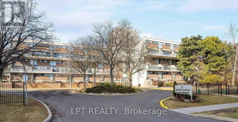 332 - 2 VALHALLA INN ROAD, Toronto (Islington-City Centre West), Ontario, M9B6C3