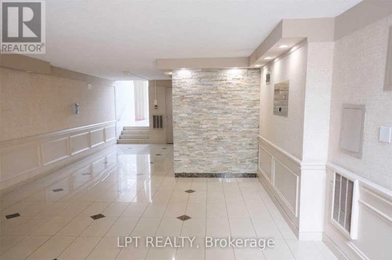 332 - 2 VALHALLA INN ROAD, Toronto (Islington-City Centre West), Ontario, M9B6C3