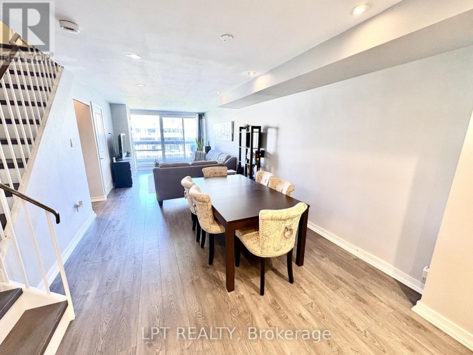 332 - 2 VALHALLA INN ROAD, Toronto (Islington-City Centre West), Ontario, M9B6C3