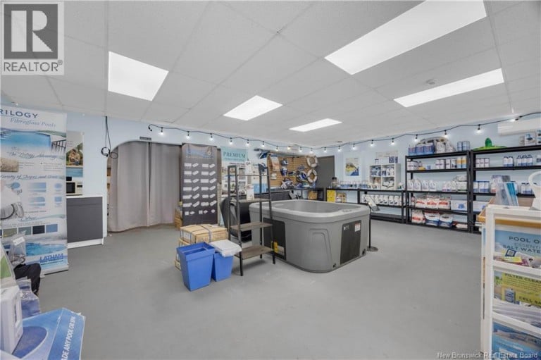 123 Hampton Road, Rothesay, New Brunswick, E2E2P8