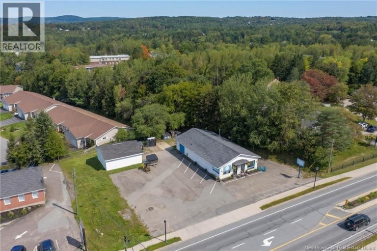 123 Hampton Road, Rothesay, New Brunswick, E2E2P8