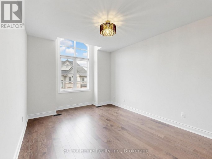 70 THRESHING MILL BOULEVARD, Oakville (GO Glenorchy), Ontario, L6H0V6
