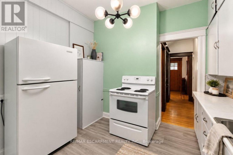 61 GARFIELD AVENUE S, Hamilton (Gibson), Ontario, L8M2R9