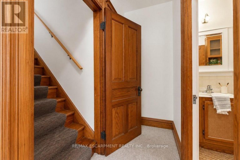 61 GARFIELD AVENUE S, Hamilton (Gibson), Ontario, L8M2R9