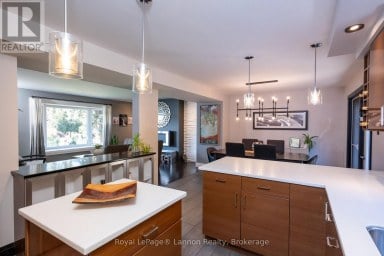 245 MCCOMBER CRESCENT Thunder Bay (Grandview) Ontario photo 11