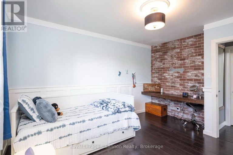 245 MCCOMBER CRESCENT, Thunder Bay (Grandview), Ontario, P7A7G1