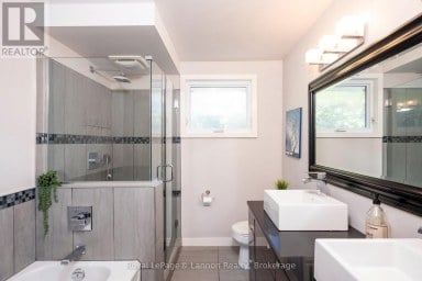 245 MCCOMBER CRESCENT Thunder Bay (Grandview) Ontario photo 27