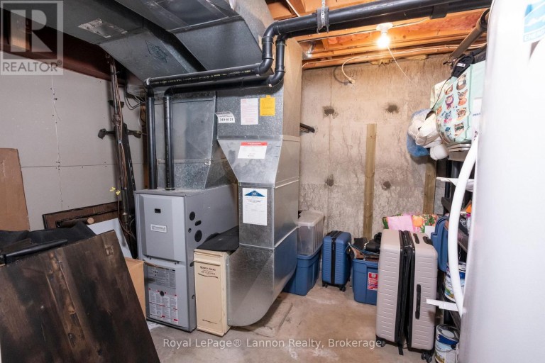 245 MCCOMBER CRESCENT, Thunder Bay (Grandview), Ontario, P7A7G1