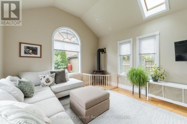 598 DOWNIE STREET Peterborough (Town Ward 3) Ontario photo 24