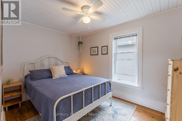 598 DOWNIE STREET, Peterborough (Town Ward 3), Ontario, K9H4K1