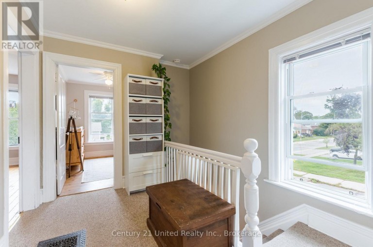 598 DOWNIE STREET, Peterborough (Town Ward 3), Ontario, K9H4K1