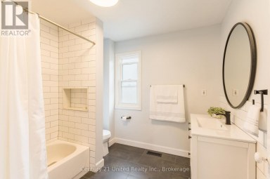 598 DOWNIE STREET Peterborough (Town Ward 3) Ontario photo 37