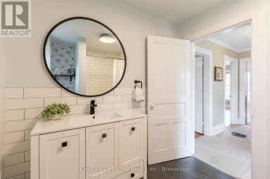598 DOWNIE STREET Peterborough (Town Ward 3) Ontario photo 38