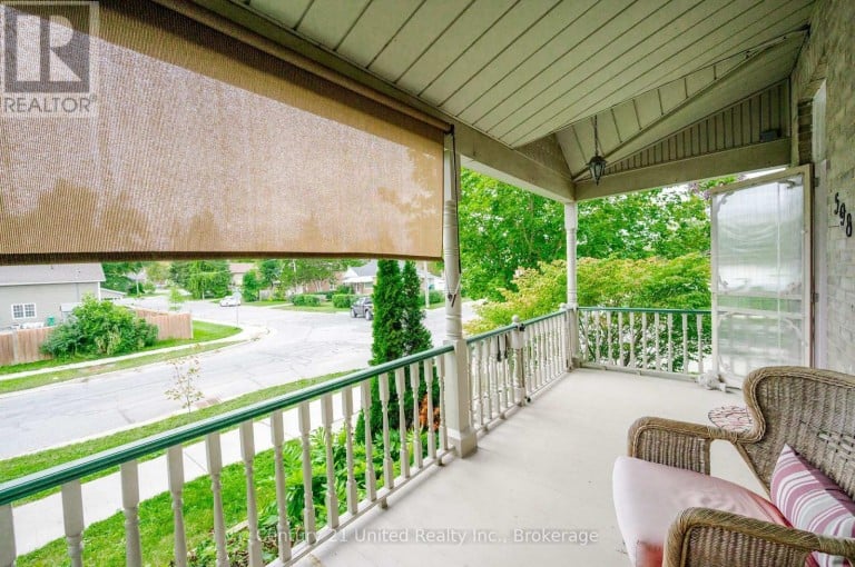 598 DOWNIE STREET, Peterborough (Town Ward 3), Ontario, K9H4K1