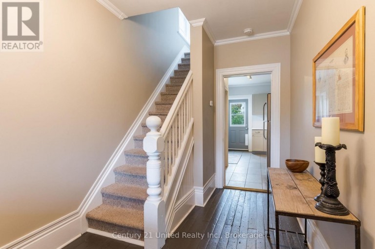 598 DOWNIE STREET, Peterborough (Town Ward 3), Ontario, K9H4K1