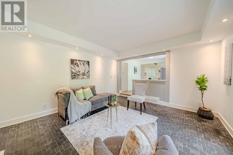 172 LAWSON ROAD, Toronto (Centennial Scarborough), Ontario, M1C2J4