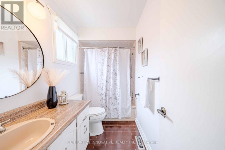 172 LAWSON ROAD, Toronto (Centennial Scarborough), Ontario, M1C2J4