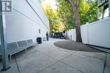 291 COXWELL AVENUE Toronto (Woodbine Corridor) Ontario photo 6