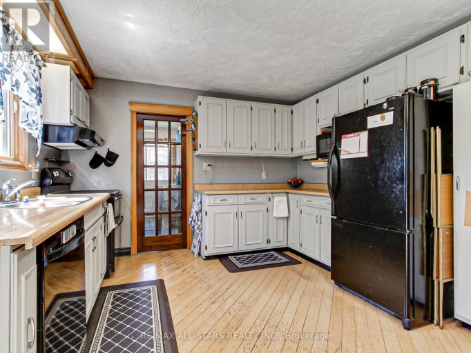 397 WINNIFRED DRIVE, Georgina (Keswick South), Ontario, L4P3B6