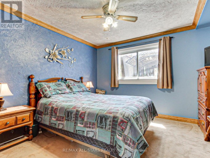 397 WINNIFRED DRIVE, Georgina (Keswick South), Ontario, L4P3B6