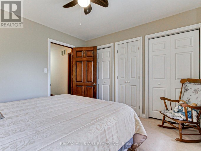 397 WINNIFRED DRIVE, Georgina (Keswick South), Ontario, L4P3B6