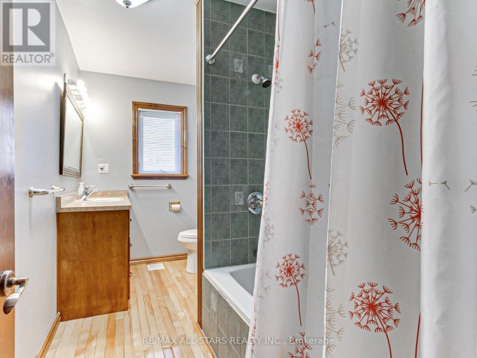 397 WINNIFRED DRIVE, Georgina (Keswick South), Ontario, L4P3B6