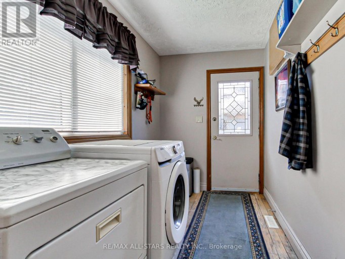 397 WINNIFRED DRIVE, Georgina (Keswick South), Ontario, L4P3B6