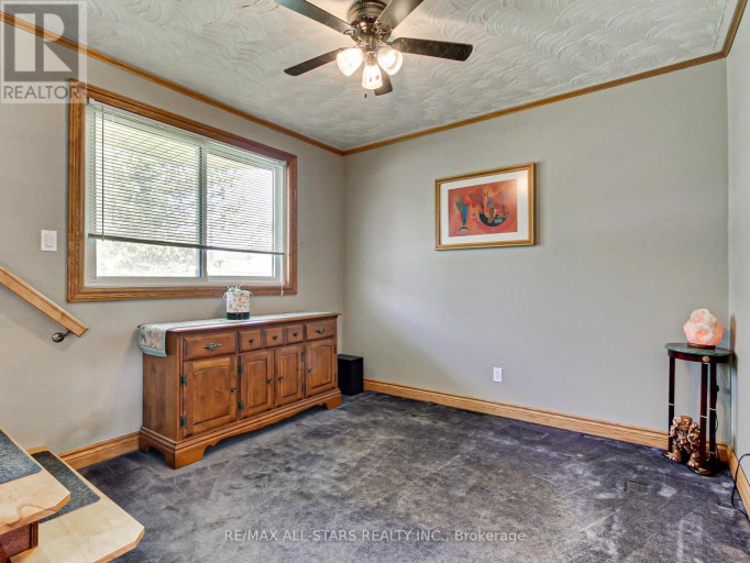 397 WINNIFRED DRIVE, Georgina (Keswick South), Ontario, L4P3B6