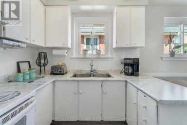 32 BUCKLAND ROAD Toronto (Glenfield-Jane Heights) Ontario photo 15