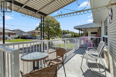 32 BUCKLAND ROAD Toronto (Glenfield-Jane Heights) Ontario photo 2
