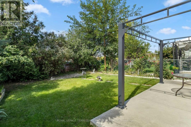 32 BUCKLAND ROAD, Toronto (Glenfield-Jane Heights), Ontario, M3L1W1