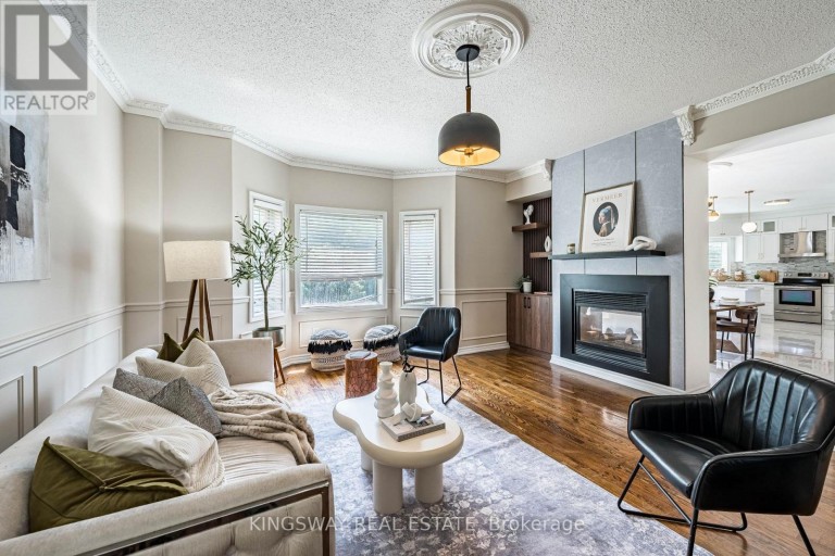5969 RAYSHAW CRESCENT, Mississauga (Streetsville), Ontario, L5M2P1