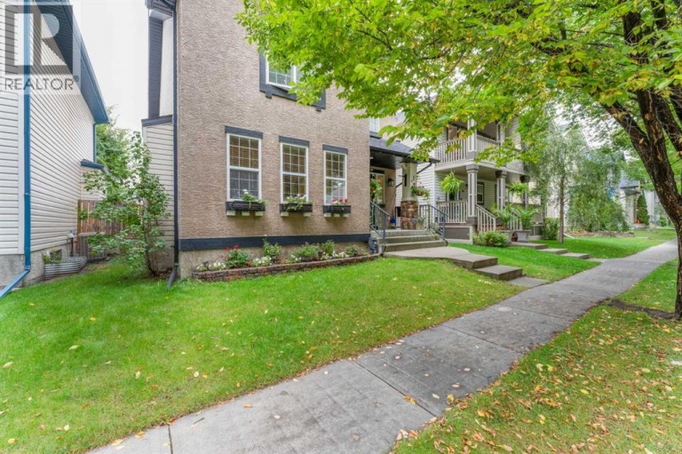43 Elgin Drive SE, Calgary, Alberta, T2Z3Y7